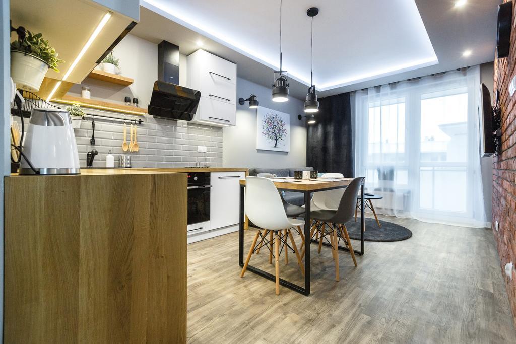 Apartament Em Klimatyzacja&Parking 热舒夫 外观 照片