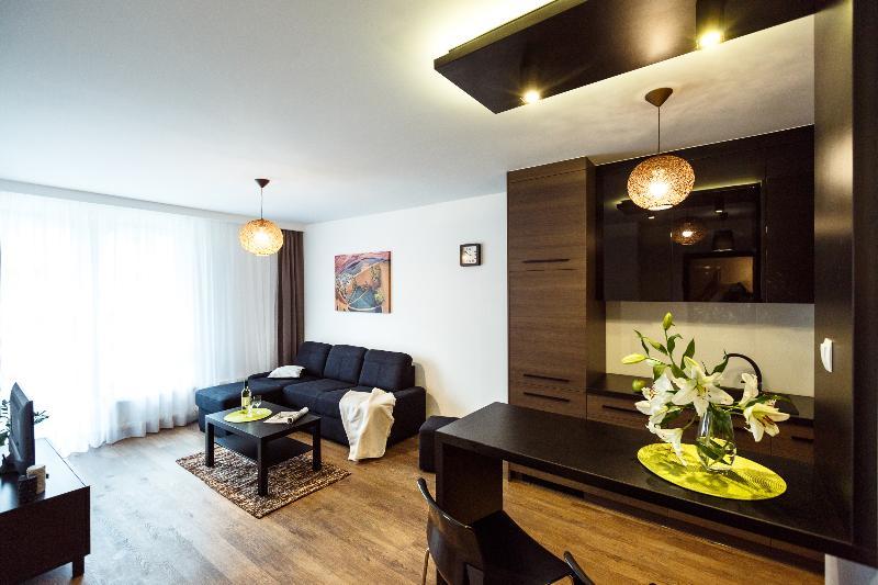 Apartament Em Klimatyzacja&Parking 热舒夫 外观 照片